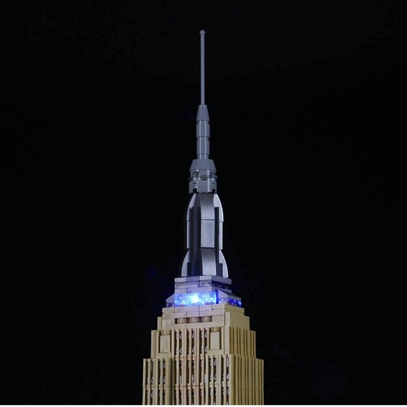 Briksmax Led Lighting Kit for Empire State Building Lego 21046 Building Blocks - Picture 4 of 8